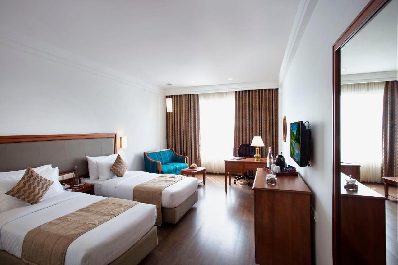 Hotel Monsoon Empress Kochi Exterior foto