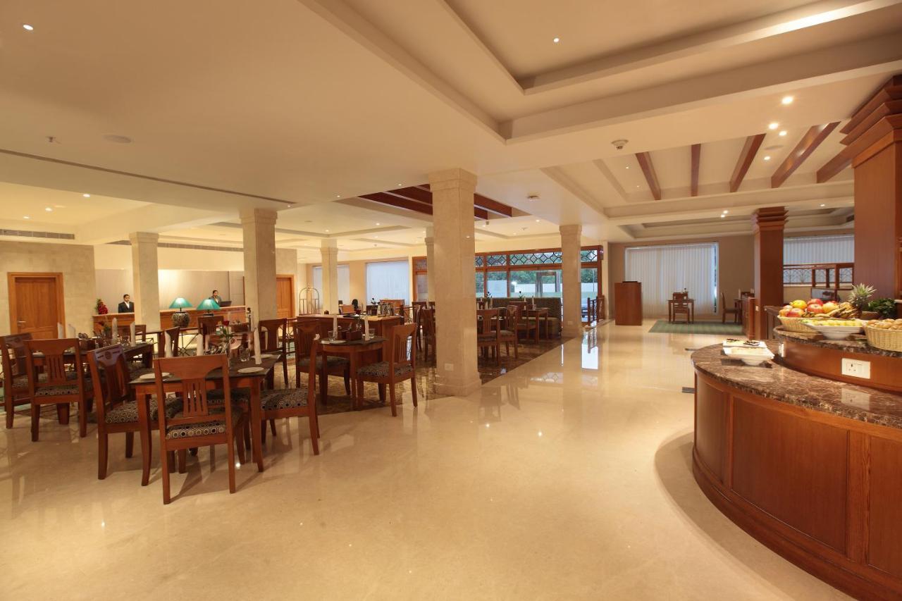 Hotel Monsoon Empress Kochi Exterior foto